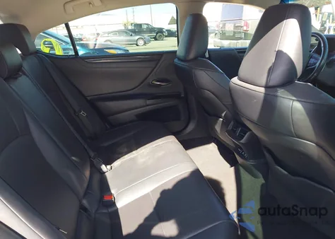 2019 Lexus Es 300H z USA, uszkodzony, nr VIN 58AB21B18KU002920